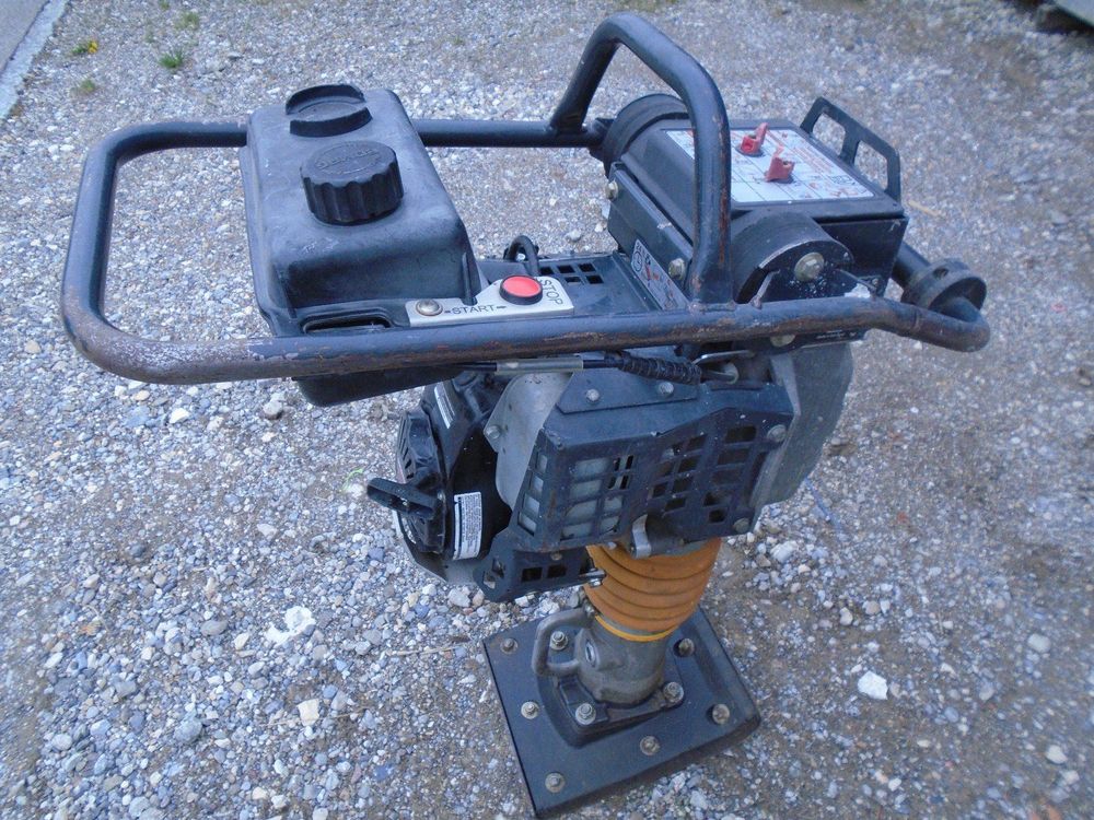 BOMAG STAMPFER BT 60-4 LÄUFT NEUE PLATTE | Kaufen auf Ricardo