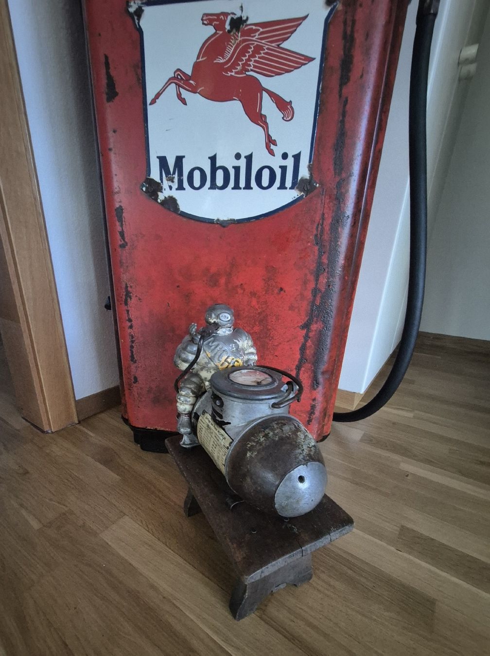 Michelin Kompressoren: Michelin Kompressor zu Oldtimer Tanksäule Öldose... – Gebraucht aus Neuenkirch von etaner62