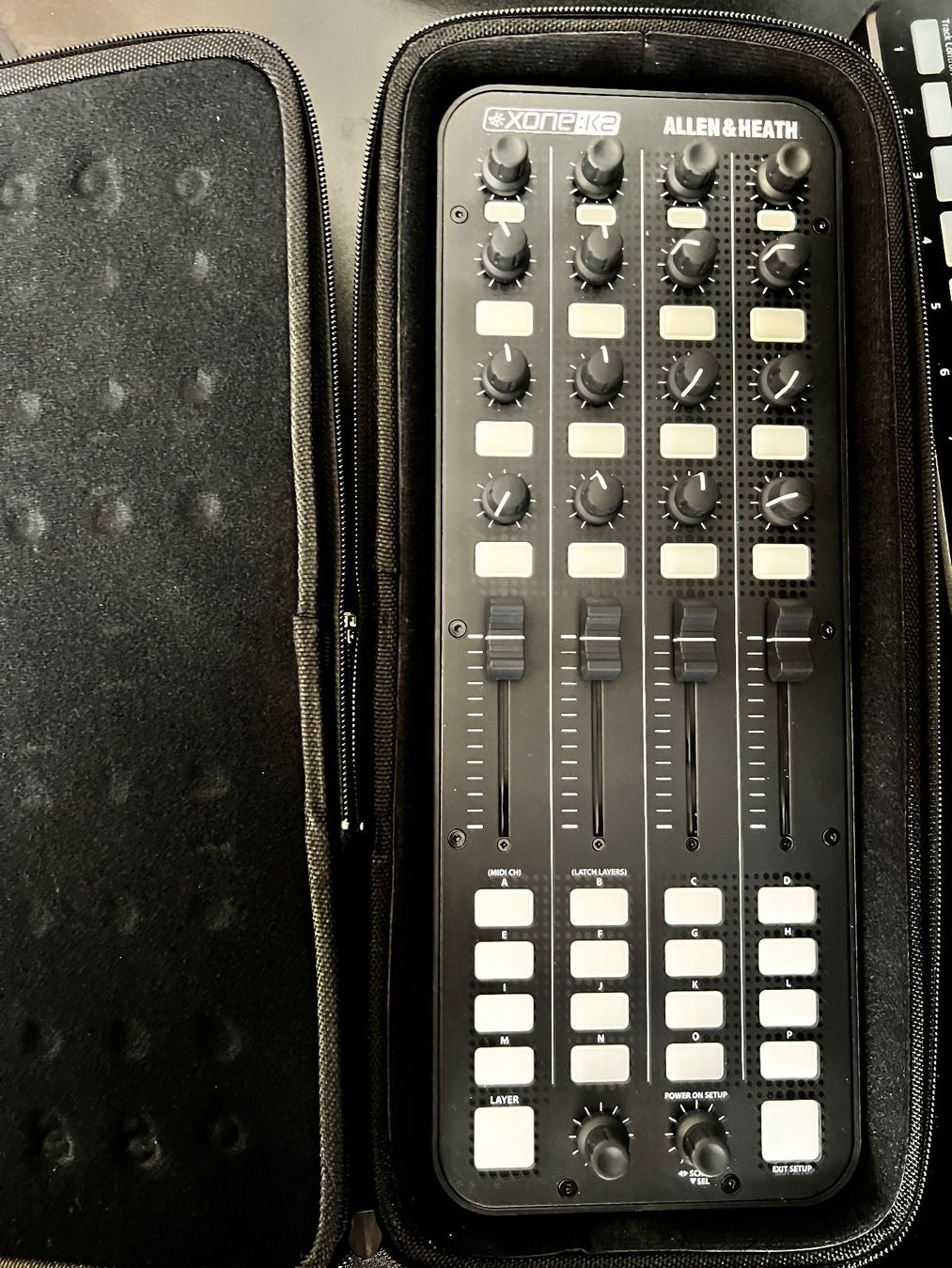Allen & Heath Mischpulte: Neuer Alien and Heath Xone K2 Midi Controller – Gebraucht aus Wald ZH von  1