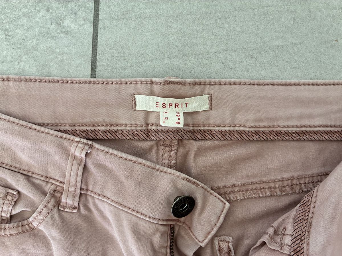Esprit Pantaloni: Esprit Caprihose Gr. 38 – Usato da Siebnen venduto da rapunzel17 2