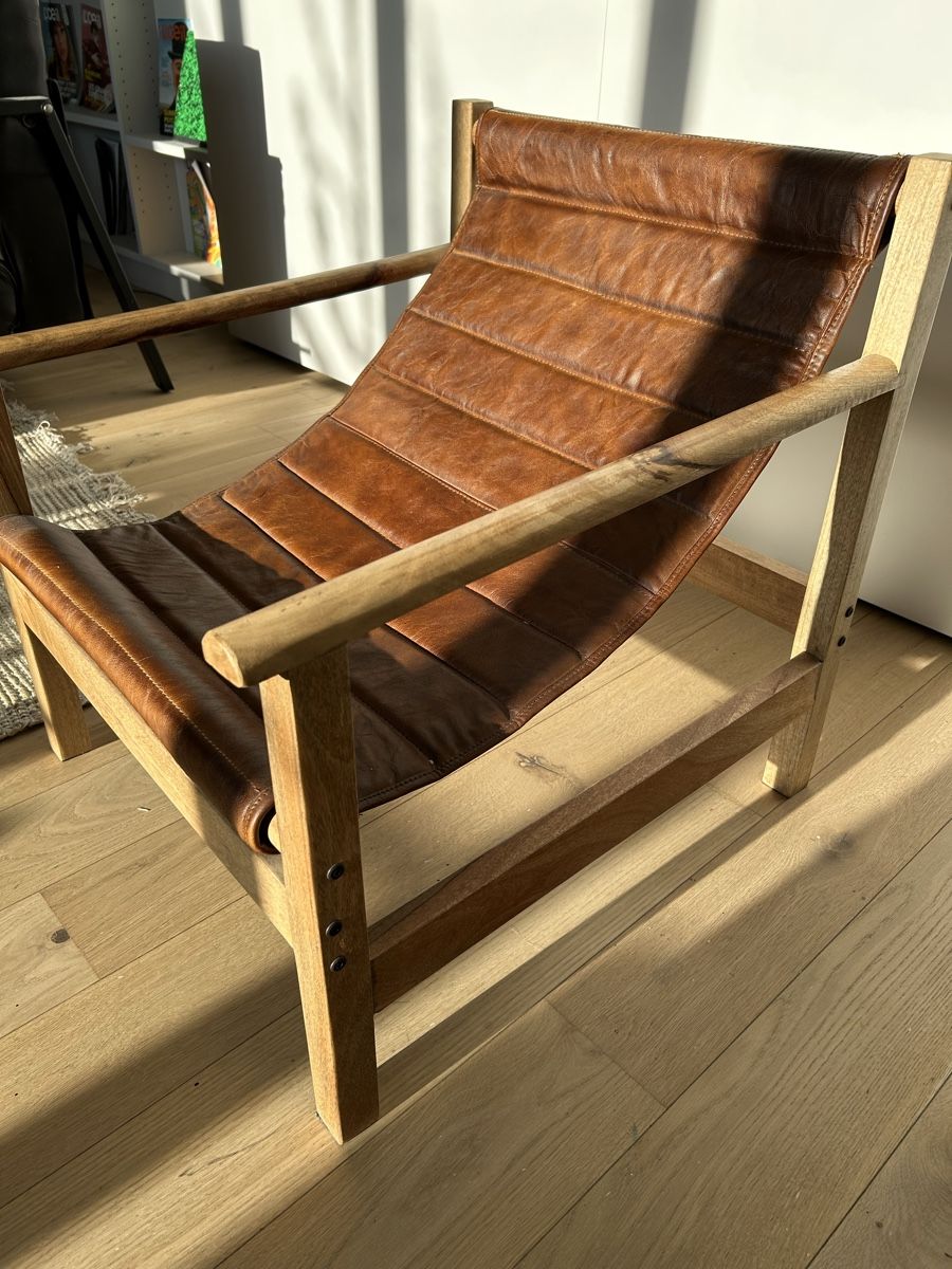Poltrone: Brown leather chair – Usato da Lausanne venduto da d21_vintage