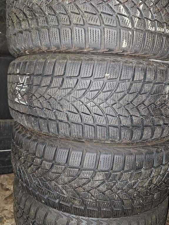 Pneus & Roues: Winterreifen 195 55 15" – D'occasion à Pohlern par 405.16 1