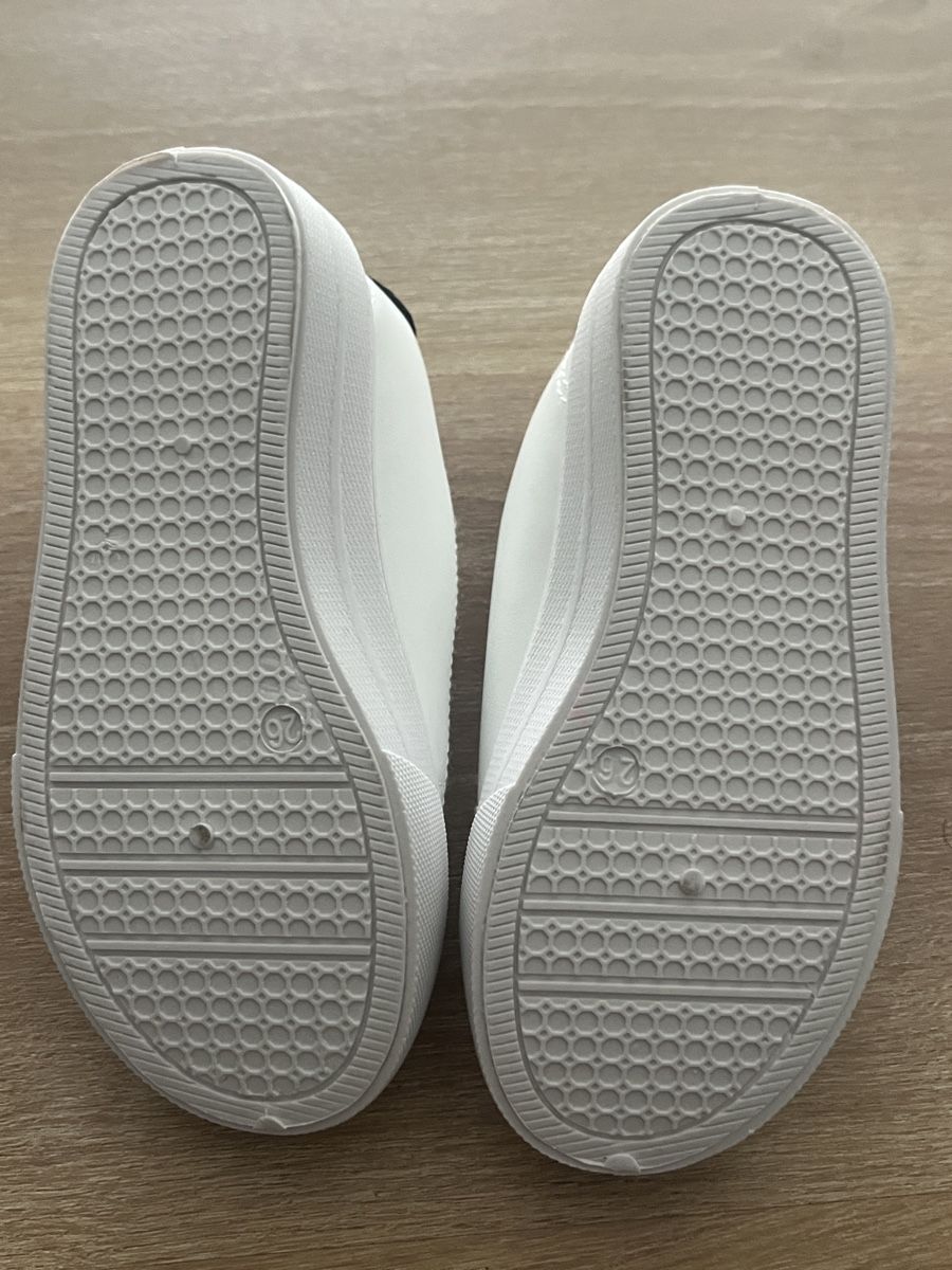 Schuhe für Jungen: Kinder Sneakers Avengers – Neu (gemäss Beschreibung) aus Embrach von Laura2386 1