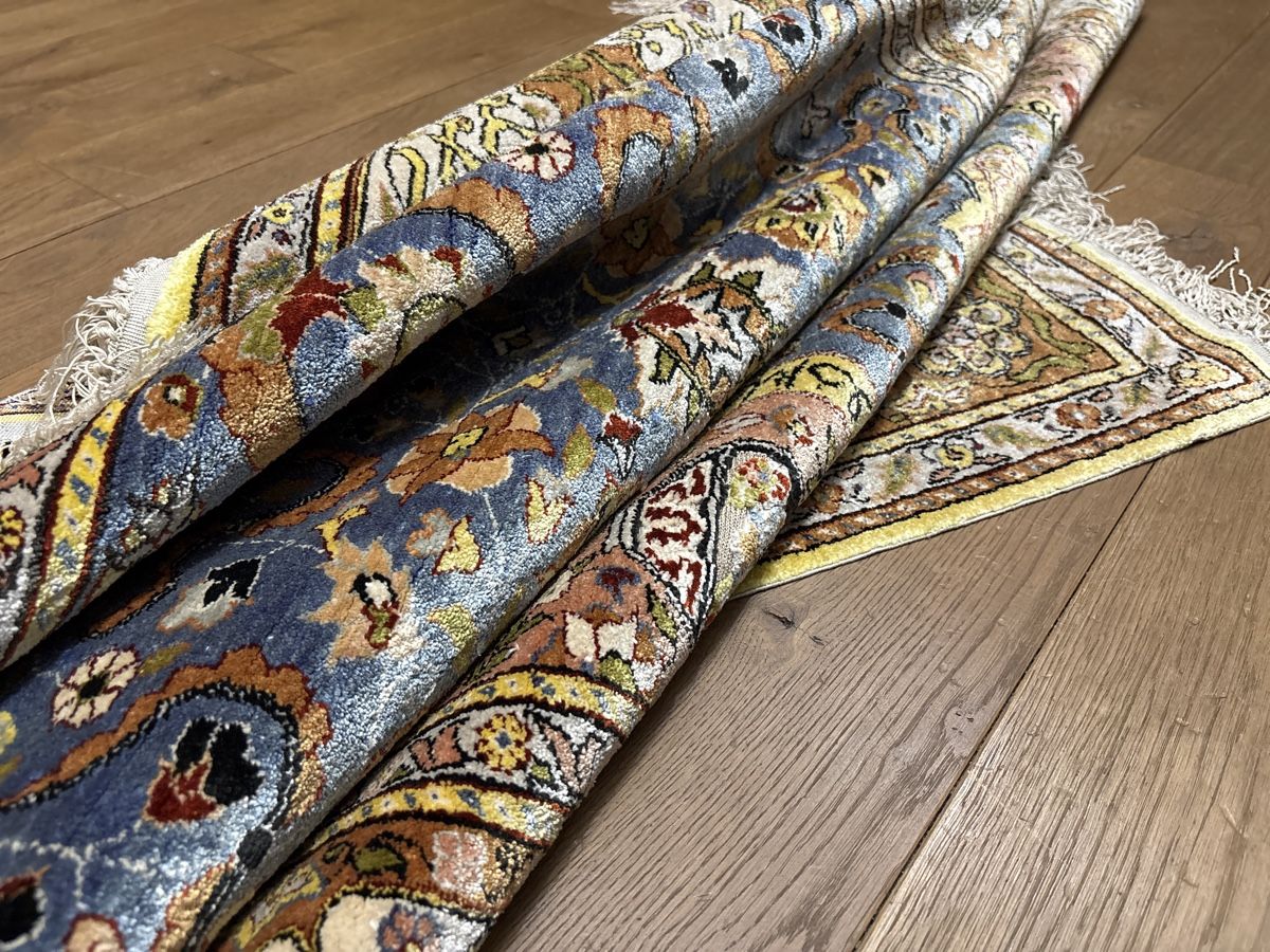 Tappeti: Seltener Kum Kapi Stil Seidenteppich 100% Handmade – Nuovo (secondo la descrizione) da Bennau venduto da Mayer_Carpets 5