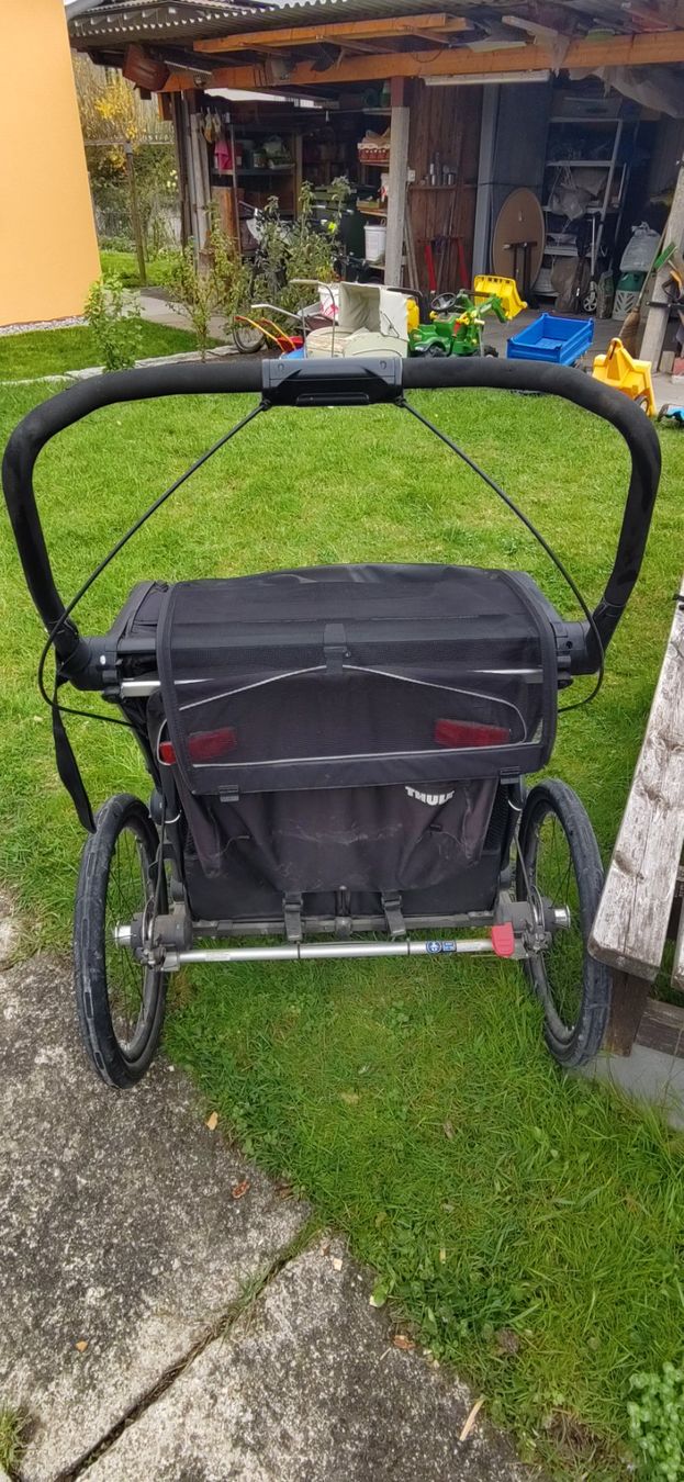 Thule Rimorchi: Thule Chariot Sport 2 Black Modell 2021 – Usato da Neftenbach venduto da Offroad4x4Garage 3