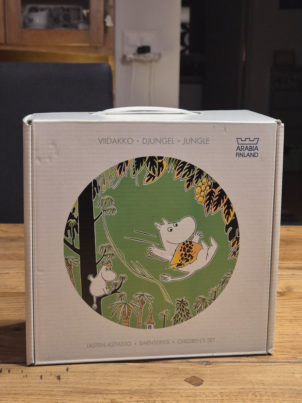 Arabia Set di piatti: Arabia Kindergeschirr Jungel Moomin – Nuovo e nell'imballaggio originale da Oberdiessbach venduto da Finland1977