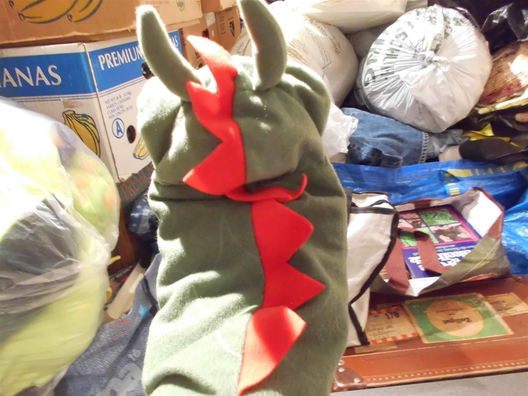Giocattoli: Handpuppe Drachen, grün/rot – Usato da Zürich venduto da abraxas1291 1
