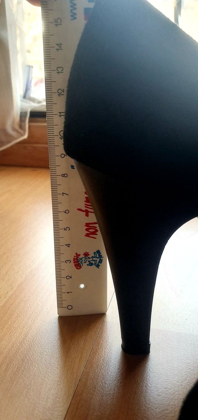 Scarpe da donna: Schöne Schuhe – Usato da Malvaglia venduto da saras22 2