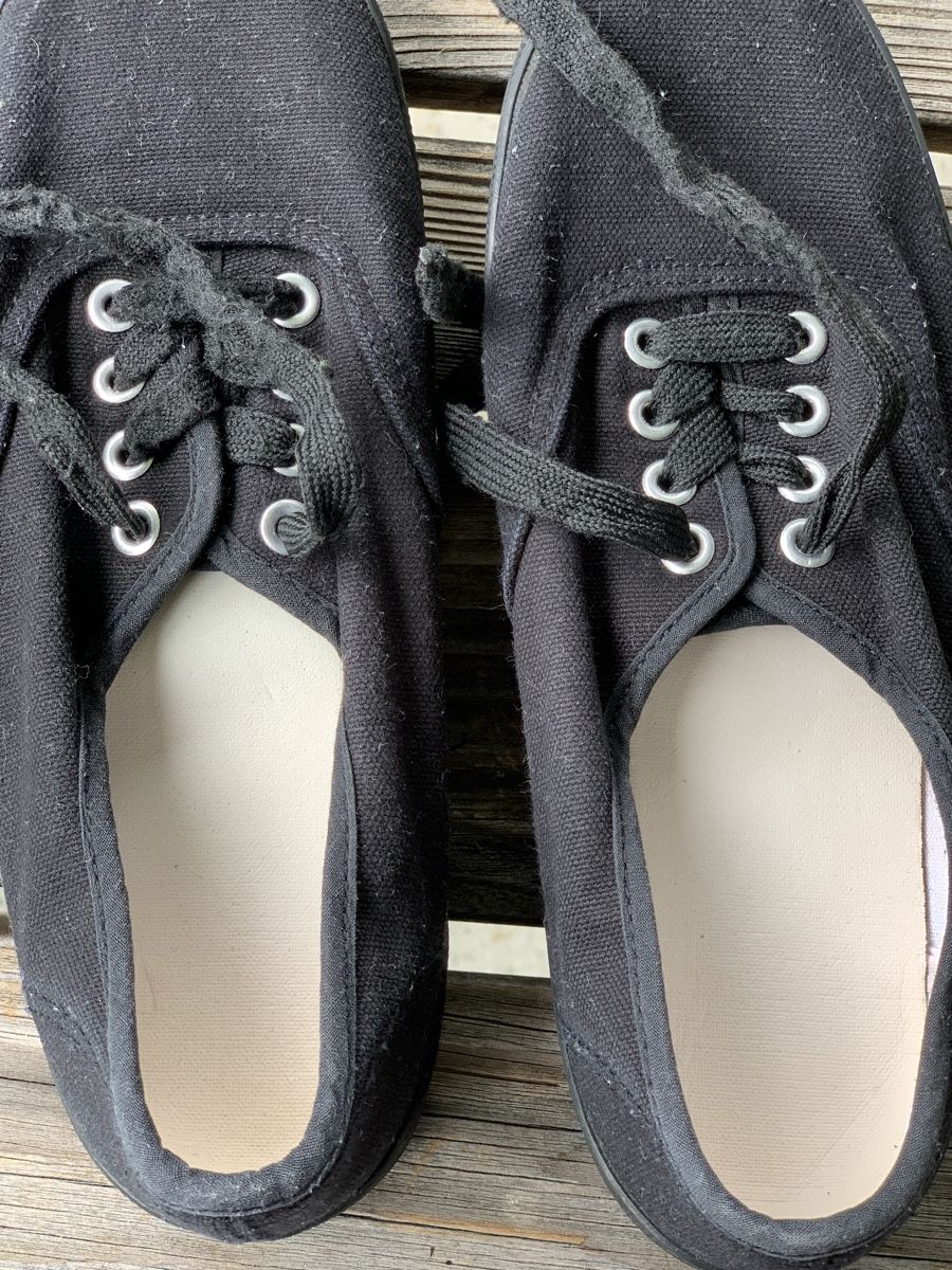 Scarpe da donna: Schwarze Stoffschuhe Gr.39 – Usato da Uster venduto da Flummi