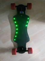 Longboard mit LED-Beleuchtung
