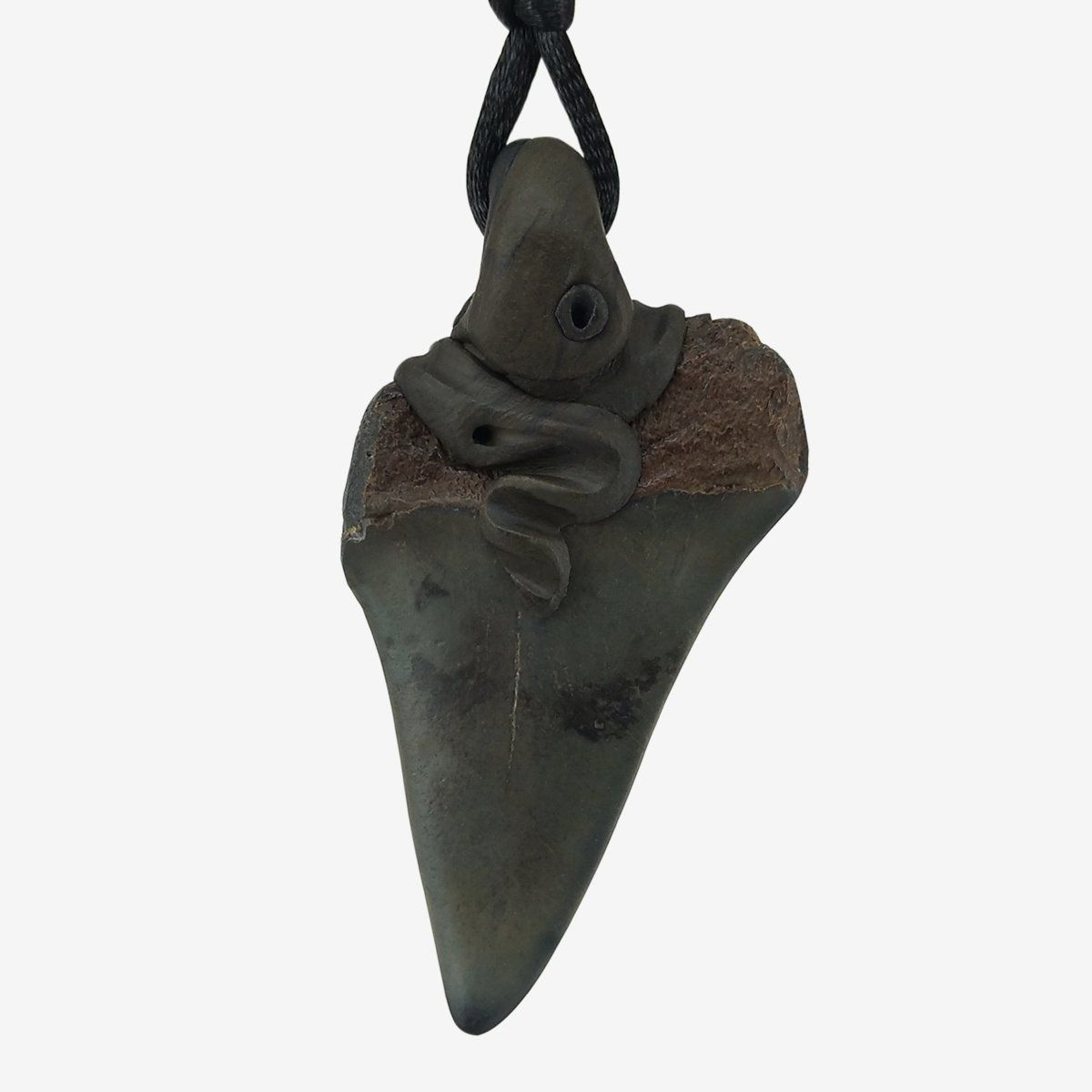 Fossilien: Mako Haifischzahn fossiliert mit eingefasstem Uwarowit – Neu und originalverpackt aus Meilen von Kaleidoskopia 2