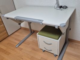 Kinderschreibtisch von Kettler + Rollkorpus + Lampe