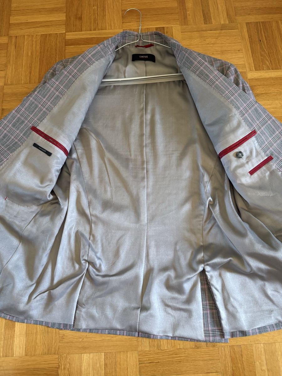 Costumes: Anzug – Neuf (Voir description) à Oberglatt ZH par sam_vs55 2