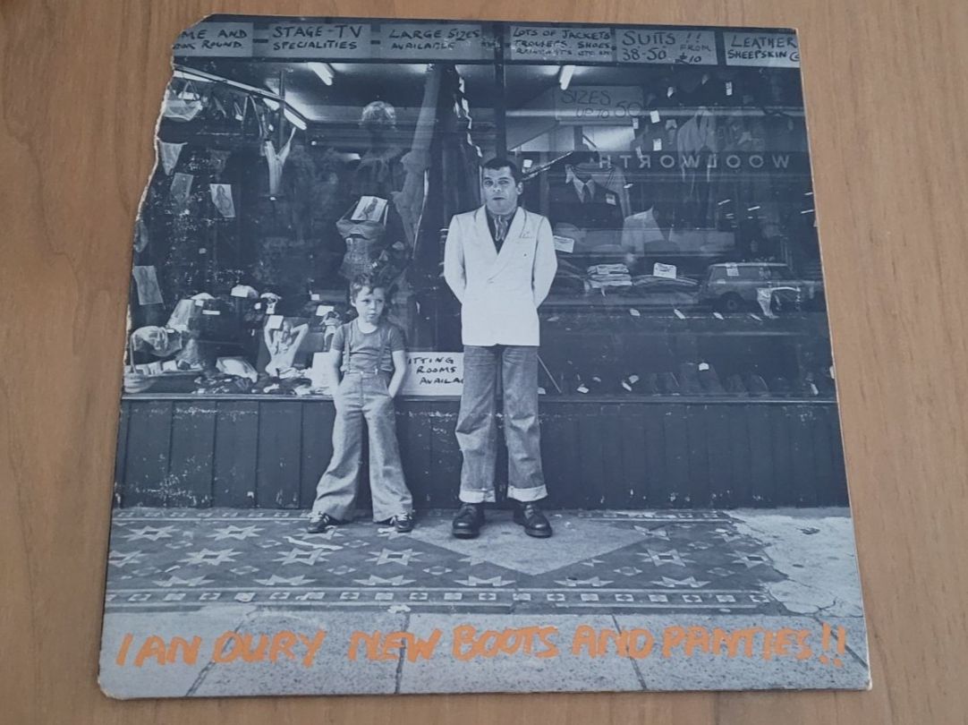 Vinyles: LP  Ian Dury – D'occasion à Martigny par MZ-67