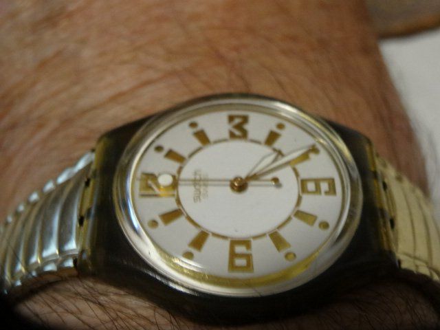Swatch Montres: S.WATCH  HEREN UHR.QUARTZ.SWISS MADE.LÄÜFT – D'occasion à zürich par ahmad01