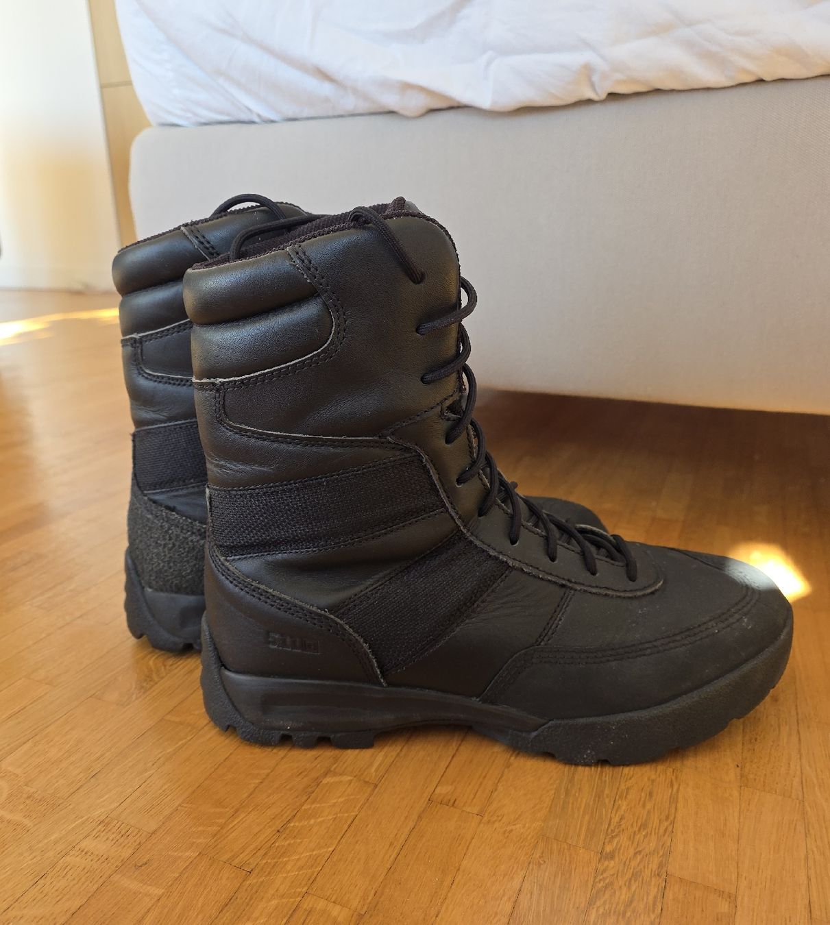 Scarpe da uomo: 5.11 Tactical HRT Urban Stiefel 42,5 – Usato da Genève venduto da SpaceForce123456