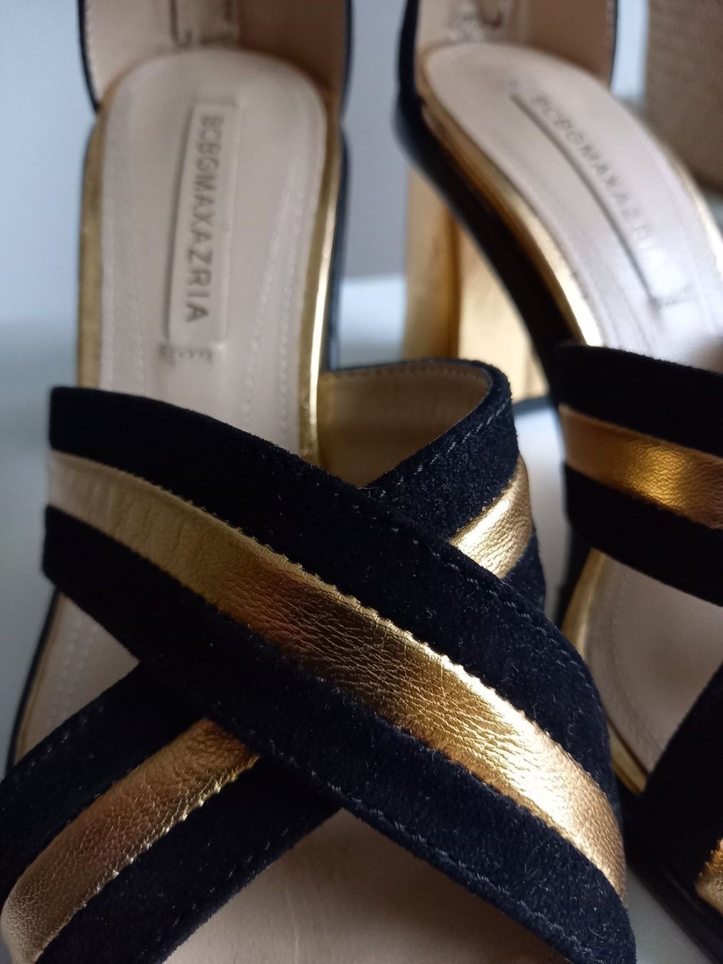 Scarpe da donna: Stilettos BCBGMAXAZRIA schwarz/gold – Usato da Volketswil venduto da ronbons 5