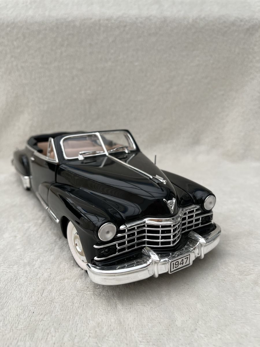 Anson Modellini d'auto: Cadillac 1947 – Nuovo e nell'imballaggio originale da Oberweningen venduto da mer_2yn9