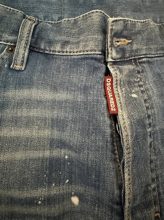 Jeans: Jeans kurz DSQUARED2 – Gebraucht aus Münchwilen TG von aeronautica72 2
