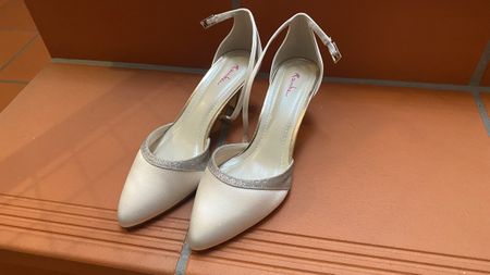 Rainbow Brautschuhe Lisan Ivory Satin Gr. 37 Top!