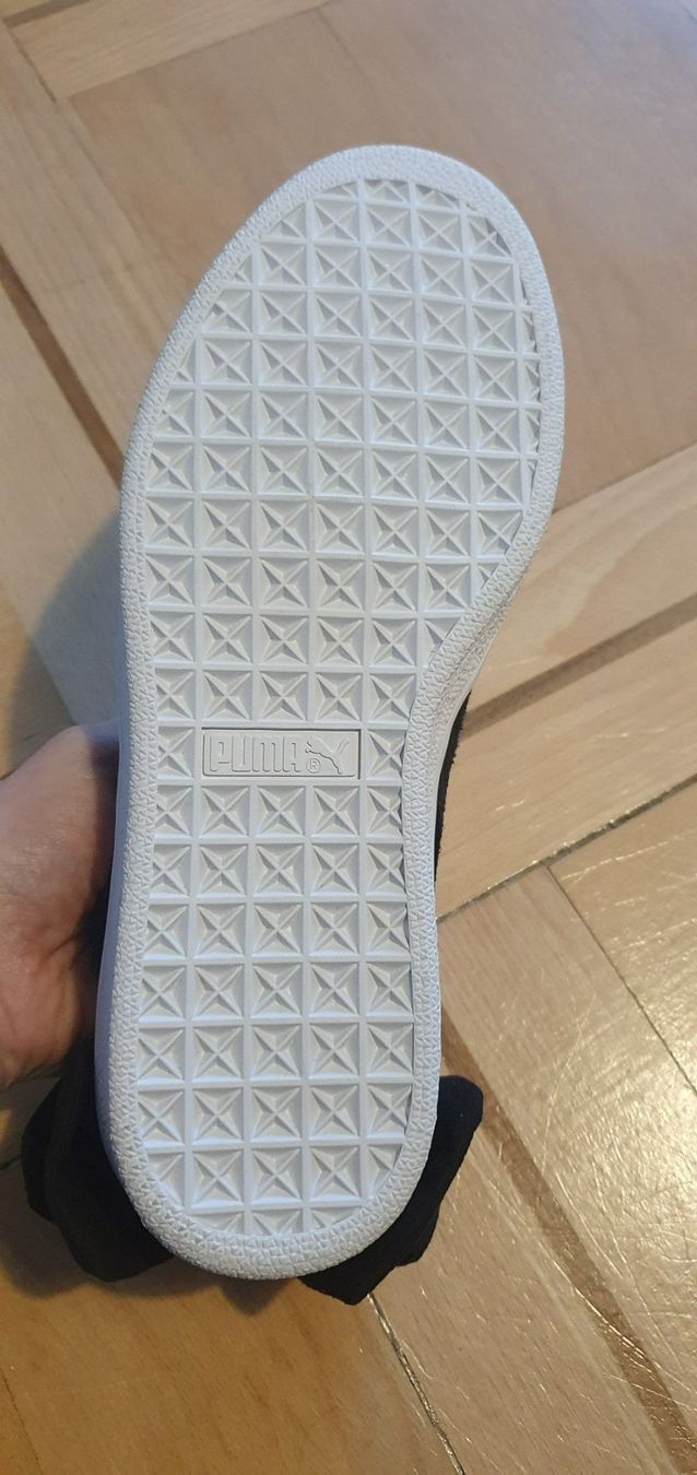 Puma Damenschuhe: Neue PUMA Sneaker 'Basket Bow' zweifarbig Gr. 36 – Neu (gemäss Beschreibung) aus St. Gallen von rid_2fs2 8