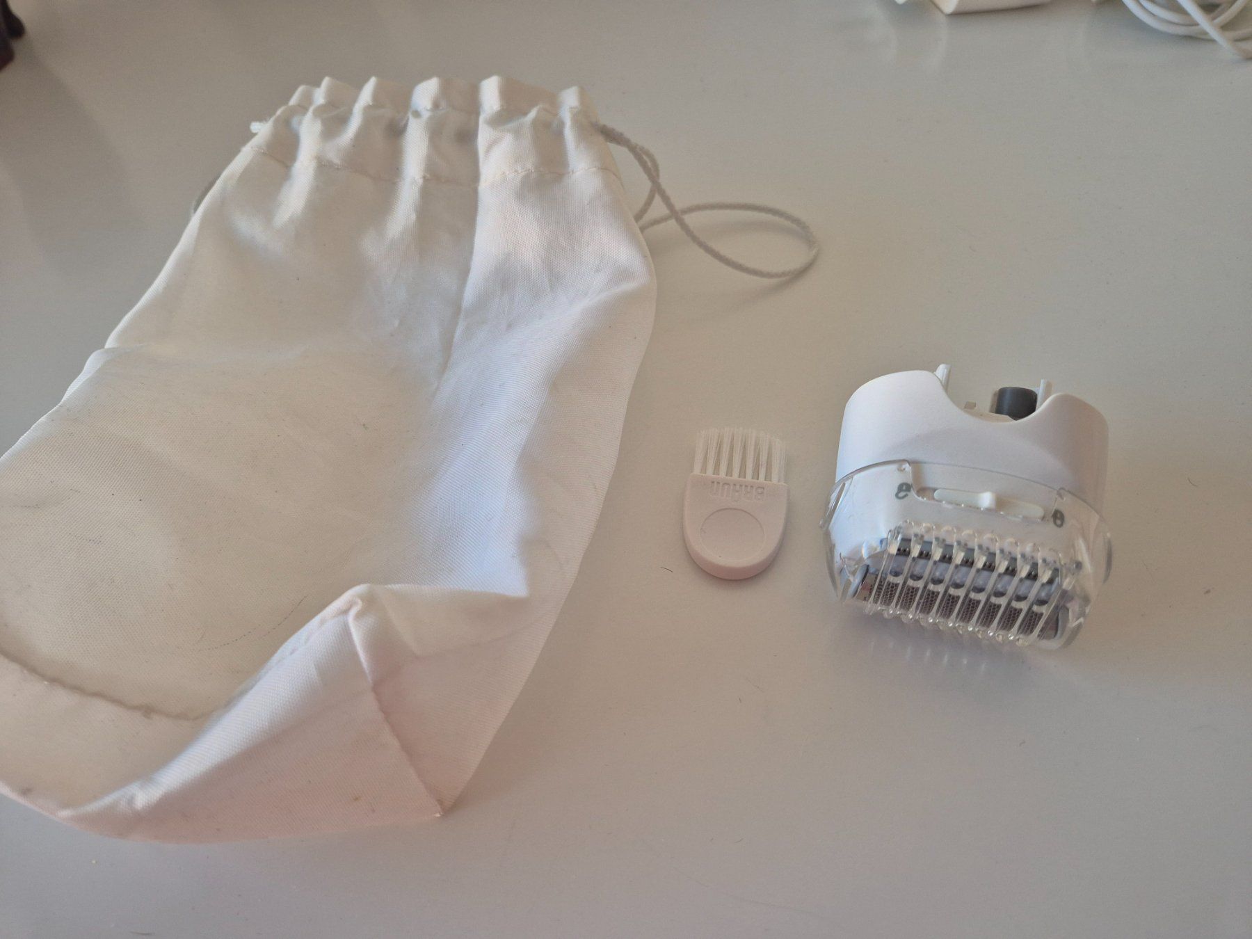 Braun Epilateurs: Braun Silk Epil 7 Epilator accesories+charger – D'occasion à Basel par Elena_02 1