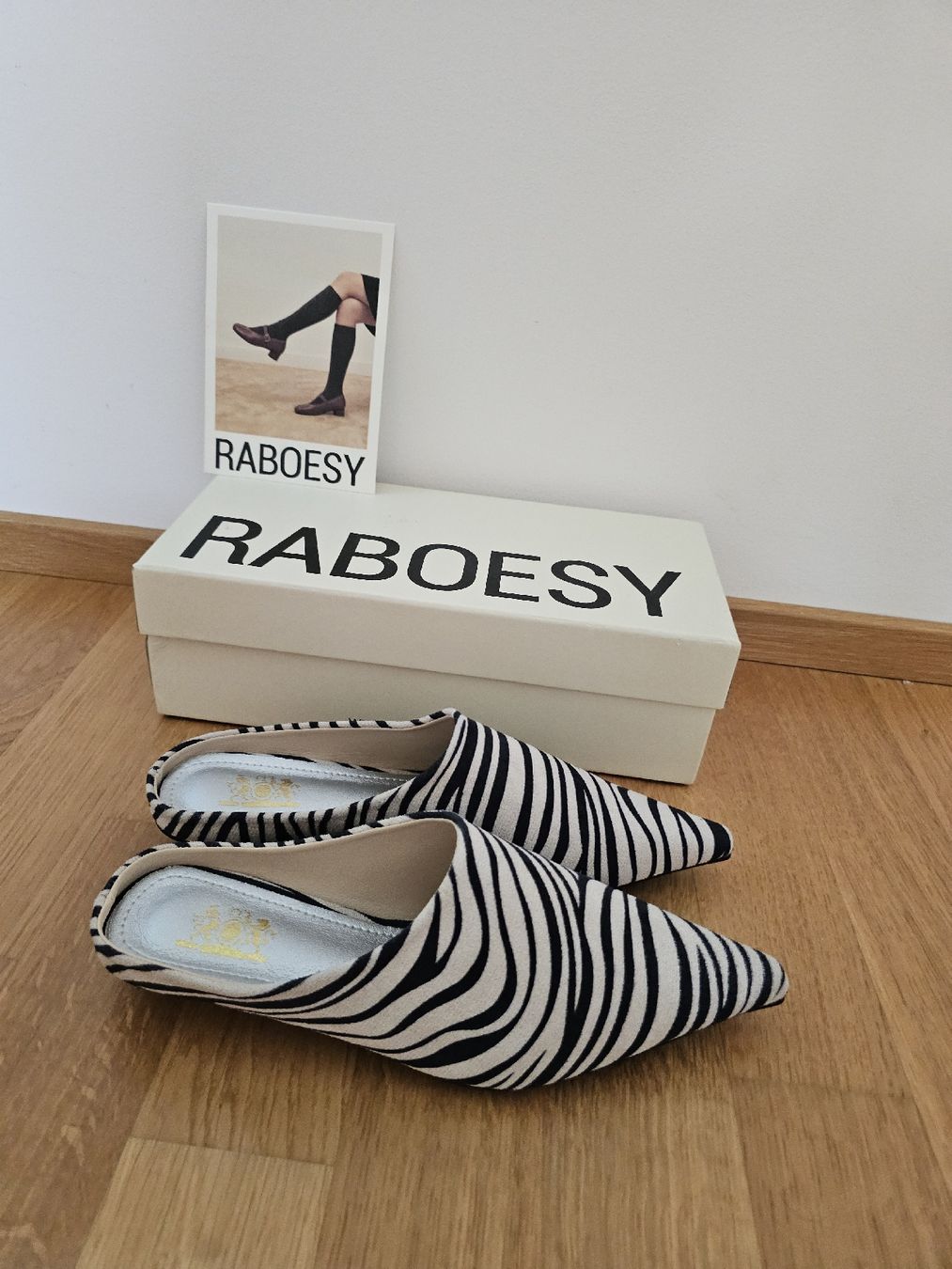 Damenschuhe: Schuhe Mules mit Zebra-Muster Grösse 36 neu – Neu und originalverpackt aus Bern von FancyFootwork