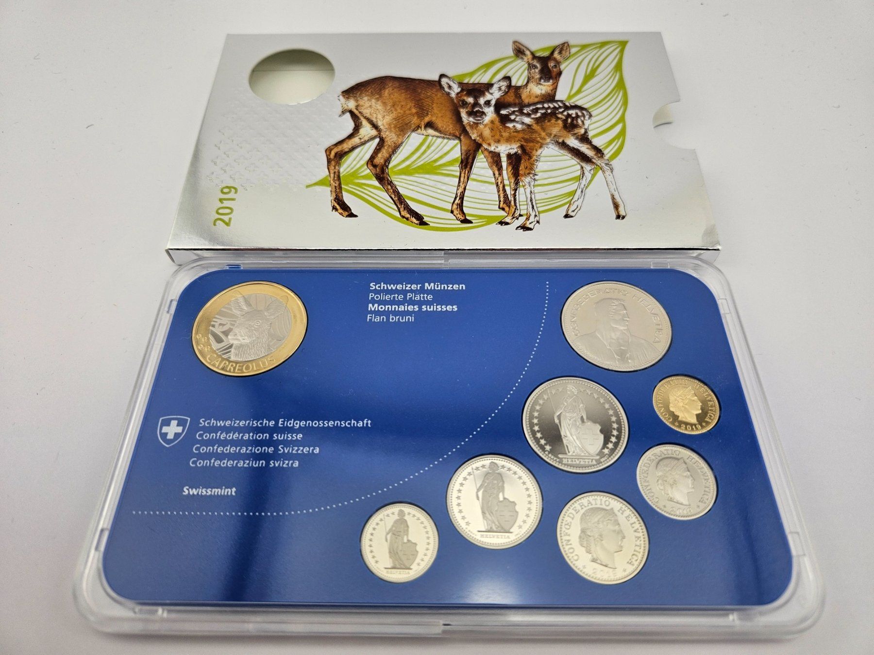 Tutti le monete: Schweizer Münzsatz Reh 2019 Polierte Platte – Nuovo e nell'imballaggio originale da Therwil venduto da Racingr6