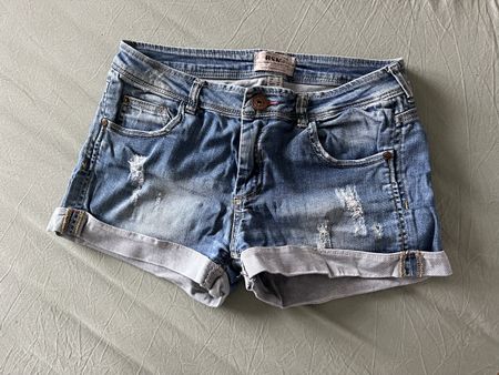 Pantaloncini/Shorts Bershka