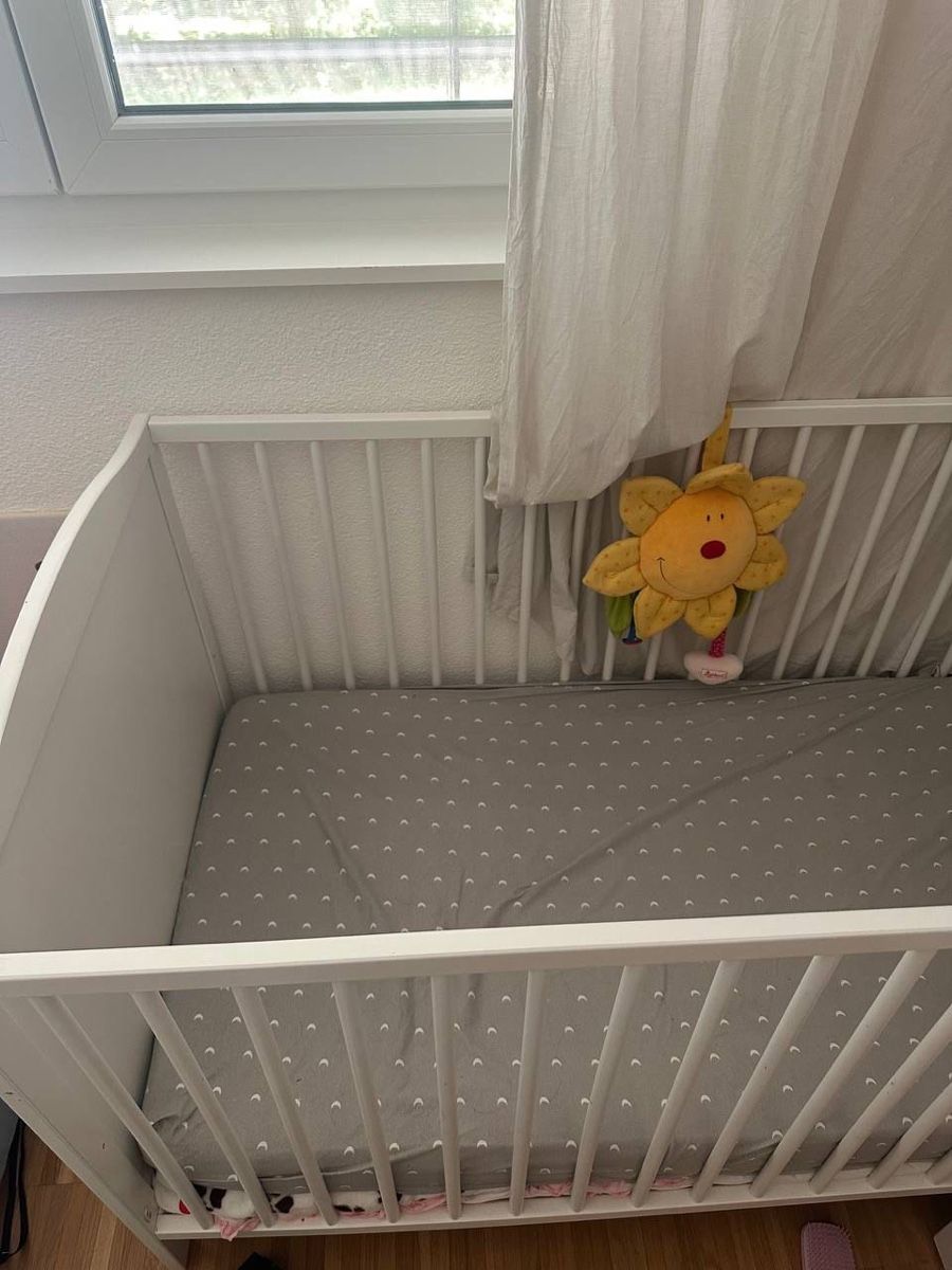 Lits: Gratis Kinderbett – D'occasion à Niederglatt ZH par kat_bv76