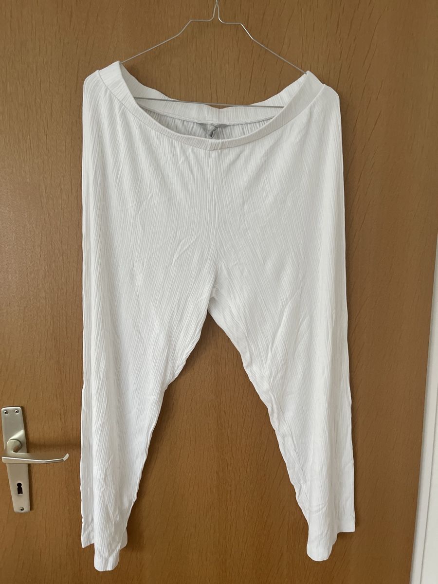 Esprit Pantaloni: ESPRIT  Gr. L weiss bequem – Usato da Oberrieden venduto da Boccia1981