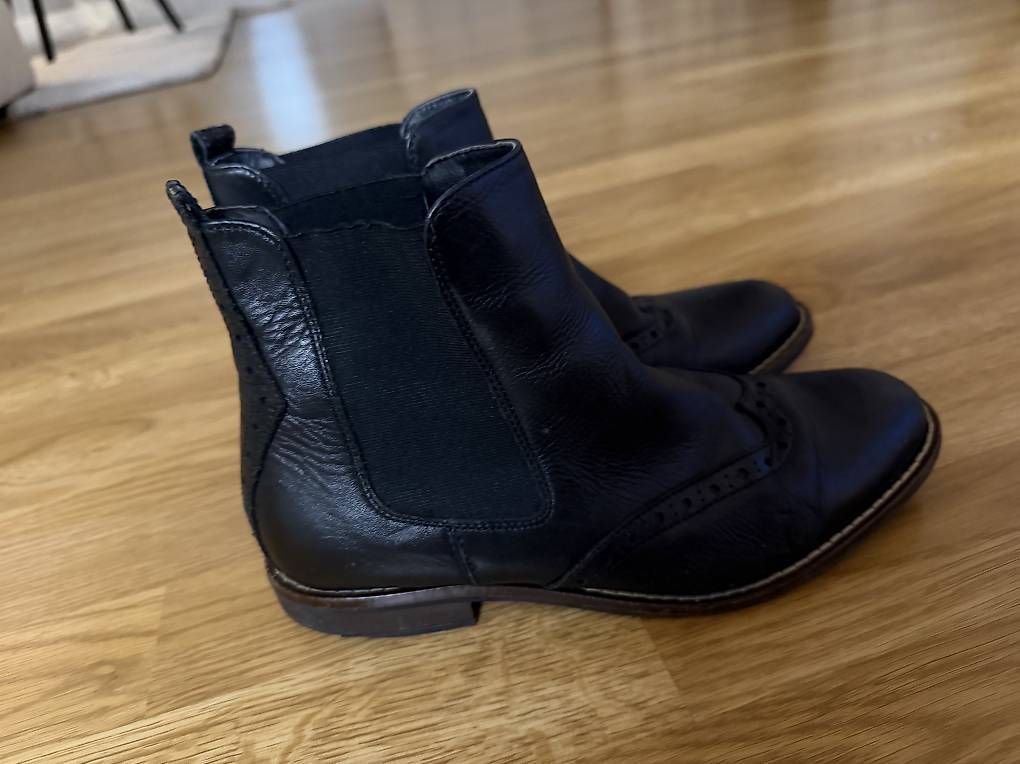 Scarpe da donna: Stiefel aus echte Leder  – Usato da Wil SG venduto da mar_w7v7 1