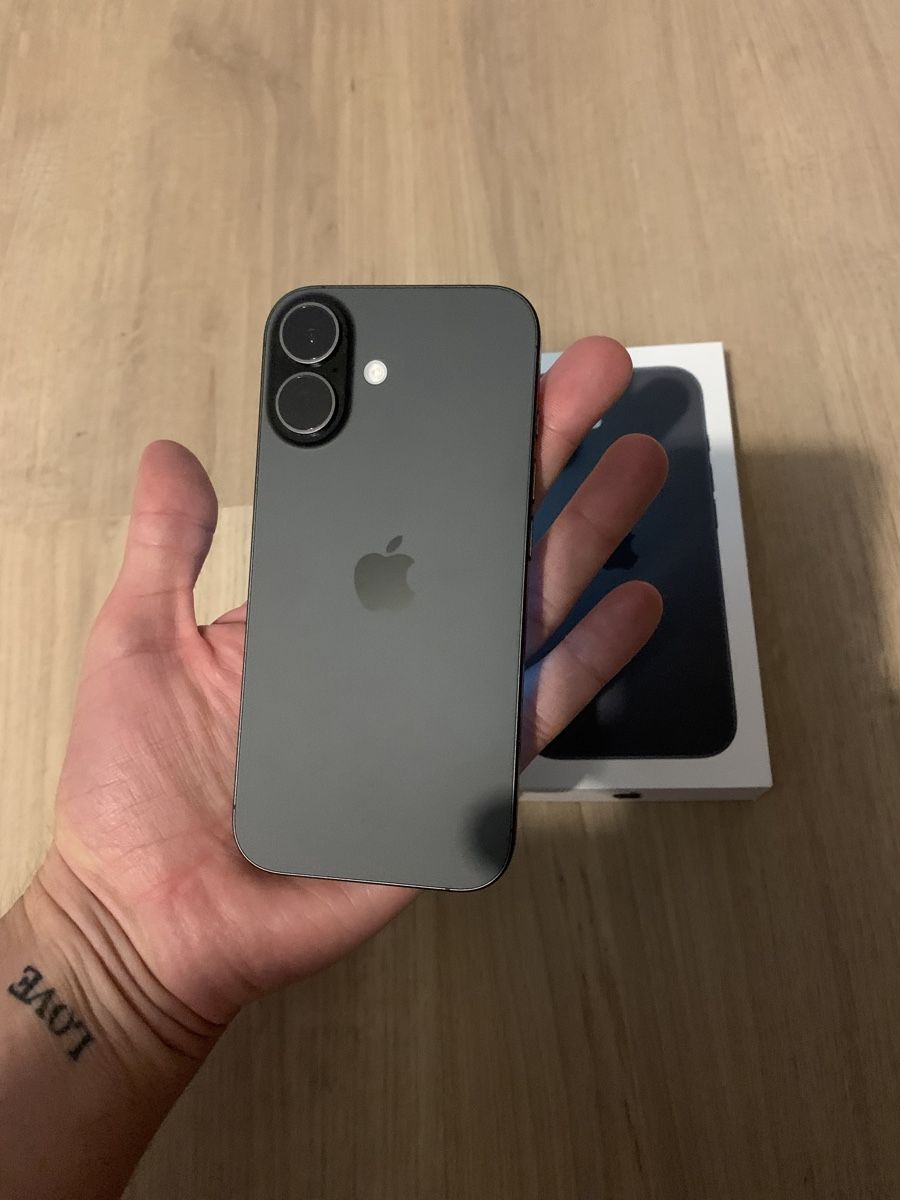 Apple Telefoni cellulari / Smartphones: Iphone 17 256 Black Wie neu – Nuovo (secondo la descrizione) da Embrach venduto da pau_jn8v 1