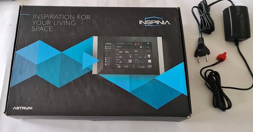 Steuerung: KNX Touchpanel 10" INSPINIA Vitre Basic – Gebraucht aus Brenzikofen von Alpenzauber 2