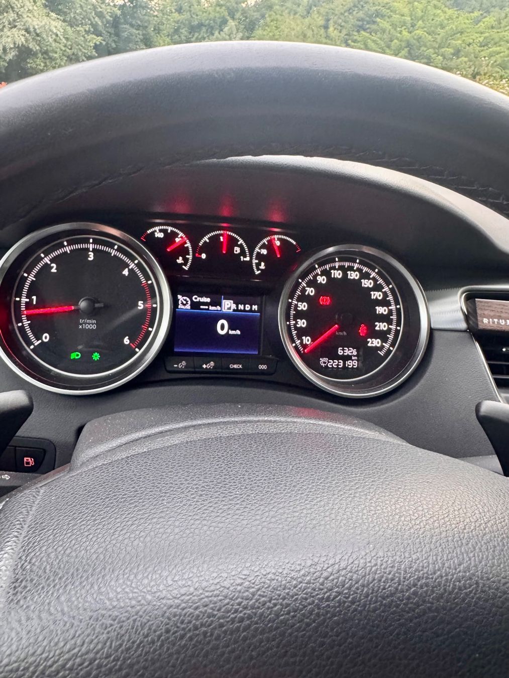 Peugeot Autos: Sehr sparsames Auto – D'occasion à Engelburg par Dsveto 8