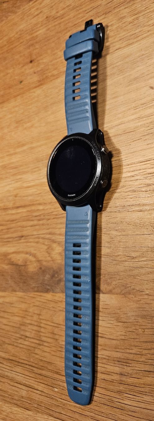 Garmin Smartwatch: Garmin Forerunner 945 GPS Smartwatch blau / türkis  – D'occasion à Bern par Freykwone 3