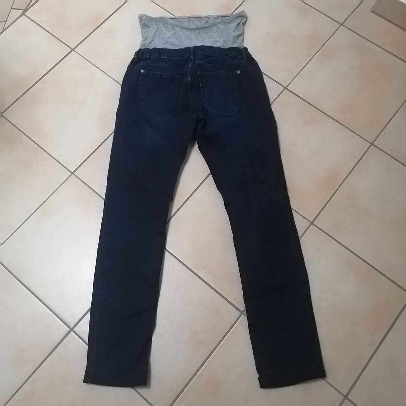 Jeans: Umstandsjeans Gr. 40 – Usato da Henau venduto da AXAA 1