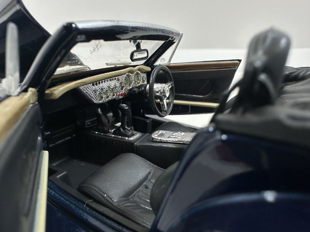 Bburago Modellini d'auto: Morgan Aero 8 1:18, dunkelblau, BBURAGO – Usato da Zofingen venduto da rf9_x2xt 6