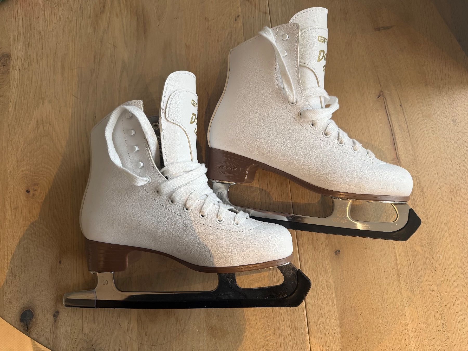 Graf Pattini da ghiaccio: Davos Gold Schlittschuhe Gr. 38 – Usato da Oberrieden venduto da JasminP 1