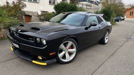 Schwarzer Dodge Challenger SRT 8- Kraftpaket für Kenner!