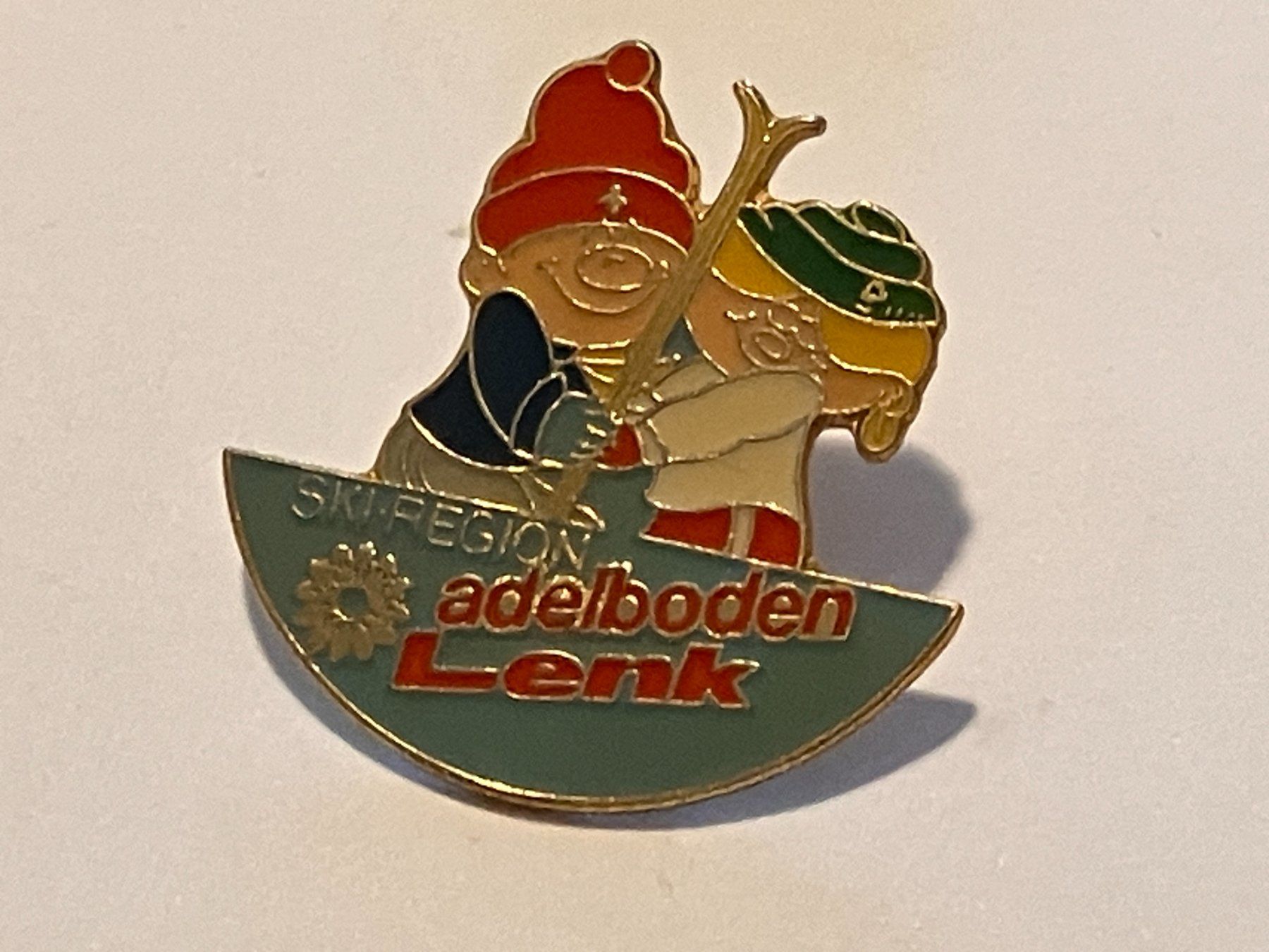 Placchette & Badge: 1 Pin Adelboden Lenk Skiregion – Usato da Basel venduto da djwwpp