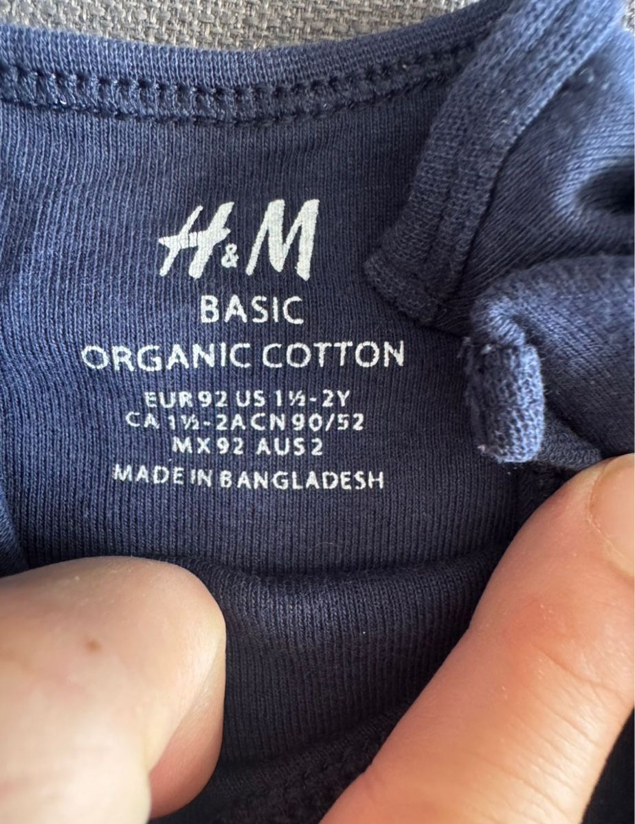 H&M Hemden, Tops & T-Shirts: H&M Body – Gebraucht aus Lausanne von eSinkk 2