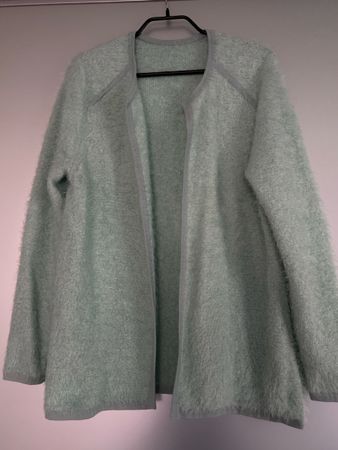 Flauschige Strickjacke, mintgrün, Gr. L, neuwertig!