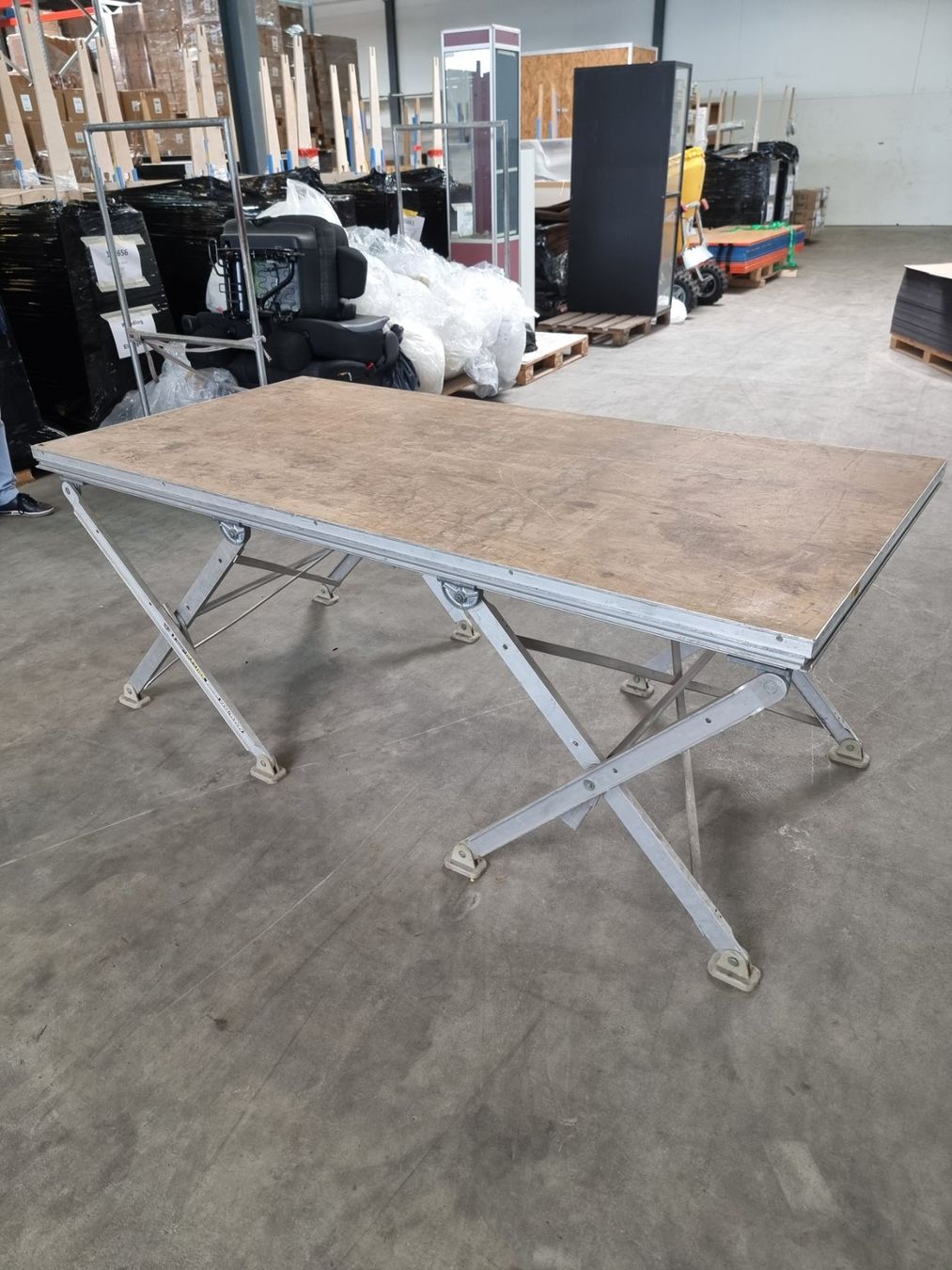 Altro in Decorazioni & Accessori: Bühnenpodeste höhenverstellbar – Usato da Widen venduto da kel_smm8