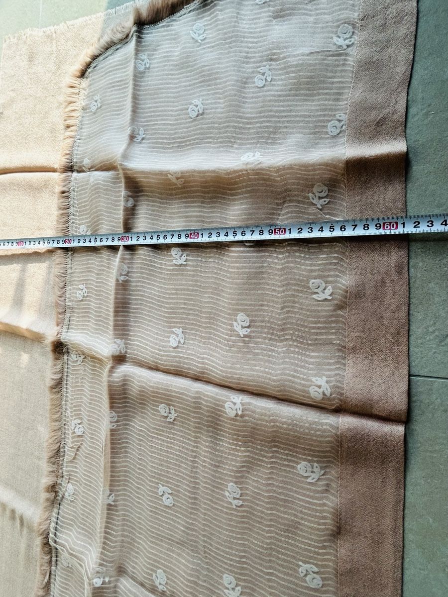 Foulards, Tücher & Schals: Écharpe en laine et en soie – Neu und originalverpackt aus Founex von etswang 3