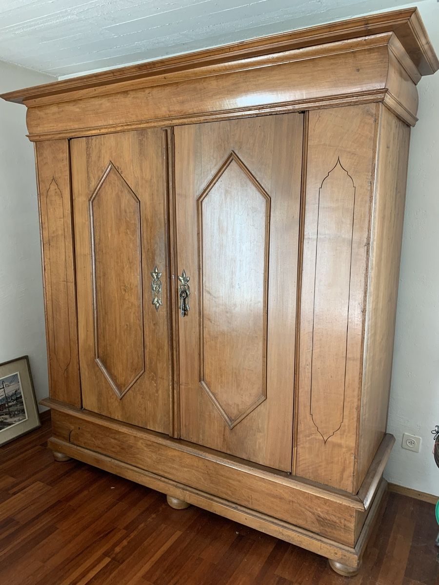Armadi: Biedermeier Kleiderschrank, Kirschholz – Usato da Stallikon venduto da Martinkoenig