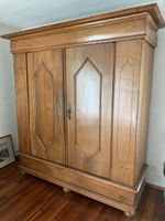Biedermeier Kleiderschrank, Kirschholz