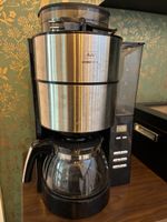Kaffeemaschine mit integrierter Mühle