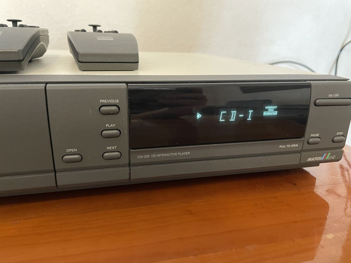 Philips Konsolen: Philips CD-i Player CD-220 interaktiver Player – Gebraucht aus Zürich von semi16 3