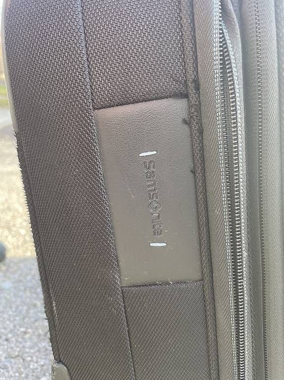 Valigie: Valise Samsonite Noire 28 L – Usato da Essert FR venduto da jcz 1